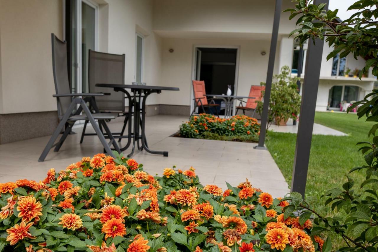 Bed and Breakfast Sobe Meta Brezje Exterior foto